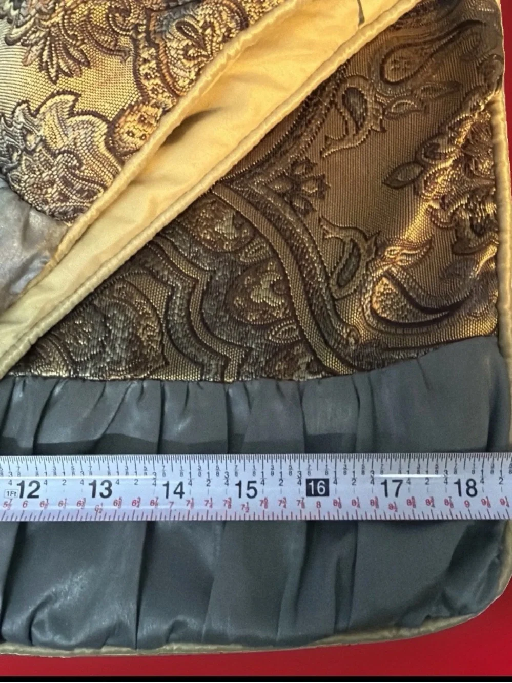 Home Expressions elegant paisley
